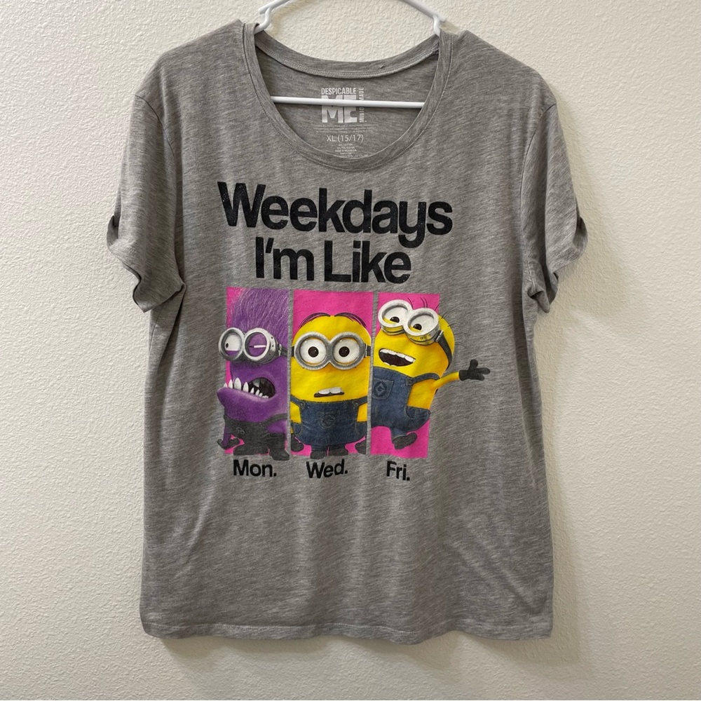 Minion despicable me shirt gray girls XL